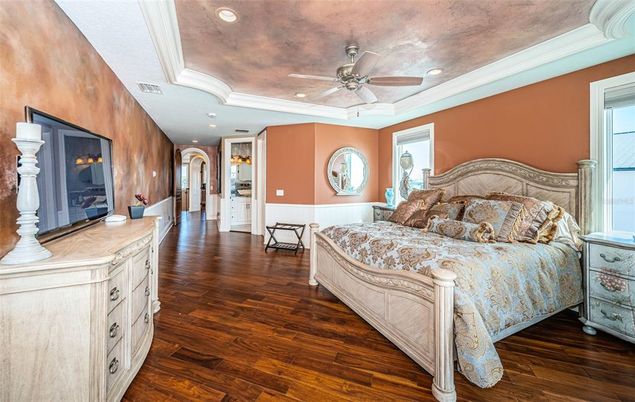 Bedroom, Interior, Recessed Lighting, Wood Texture Flooring