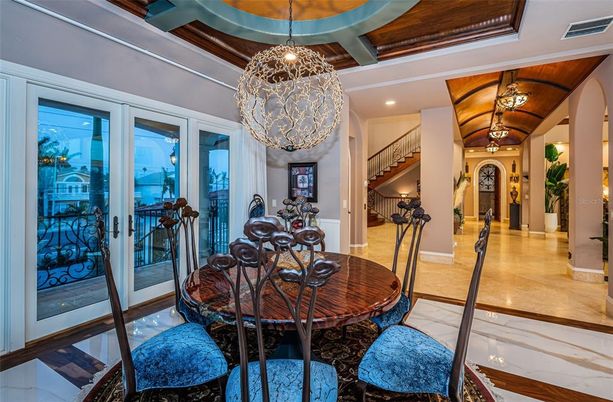 Dining room, Interior, Pendant Lights, Recessed Lighting