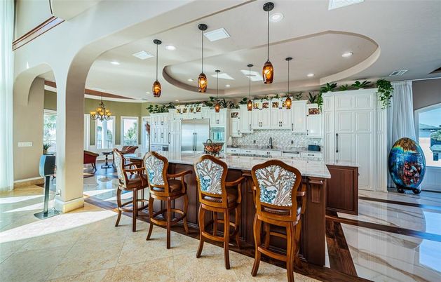 Dining room, Interior, Kitchen, Pendant Lights, Recessed Lighting, Stainless Steel Appliances