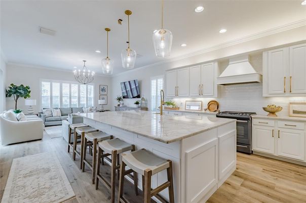 Chandelier, Interior, Kitchen, Living room, Pendant Lights, Recessed Lighting, Stainless Steel Appliances, Wood Texture Flooring