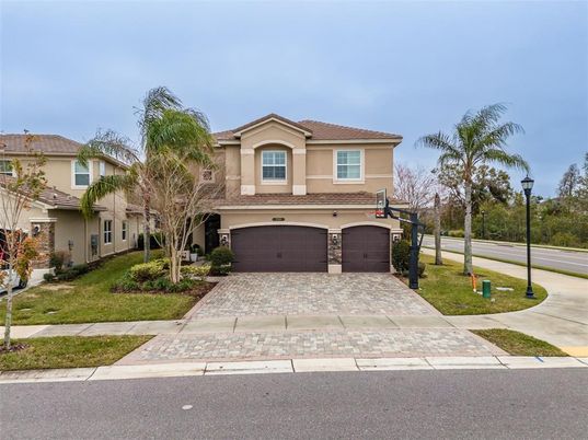 Attached, Exterior, Facade, Mediterranean