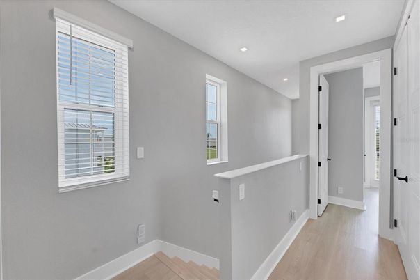 Interior, Recessed Lighting, Wood Texture Flooring