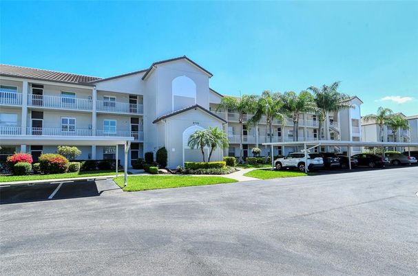 Exterior, Facade, Condo Building