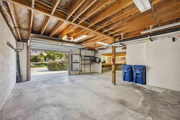 Garage, Interior, Wooden Beams, Wooden Ceilings