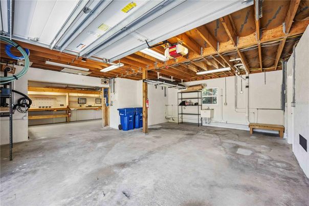 Garage, Interior, Wooden Beams