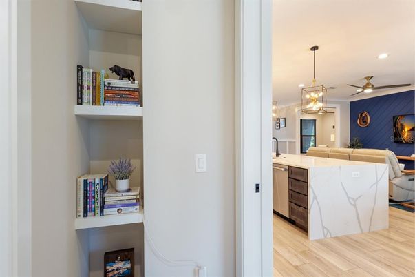Interior, Kitchen, Living room, Pendant Lights, Recessed Lighting, Wood Texture Flooring