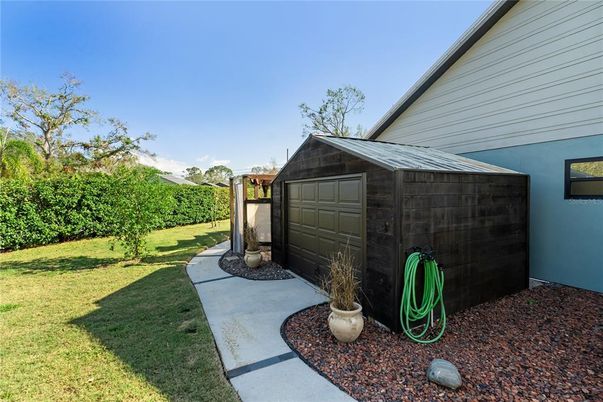 Backyard, Exterior