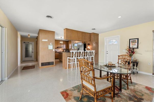 Dining room, Interior, Kitchen, Recessed Lighting