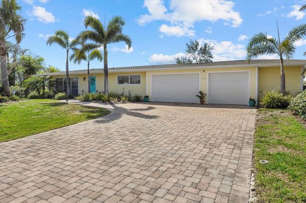 Attached, Backyard, Exterior, Facade, Ranch