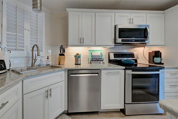 Interior, Kitchen, Stainless Steel Appliances