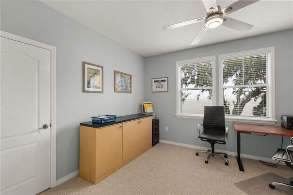 Home Office, Interior