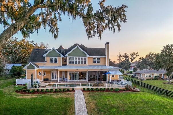 Backyard, Exterior, Facade, Queen Anne Victorian