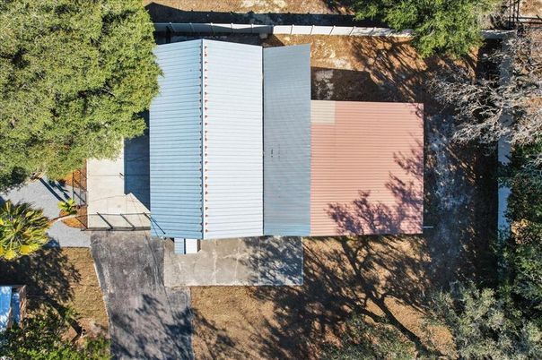 Exterior, Drone
