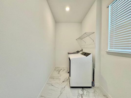 Interior, Marble, Recessed Lighting, Washer