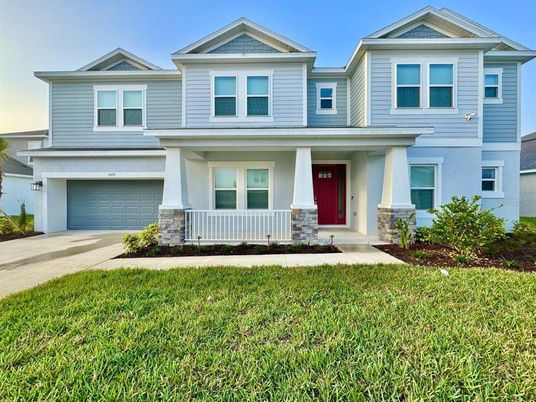 Attached, Exterior, Facade, American Craftsman