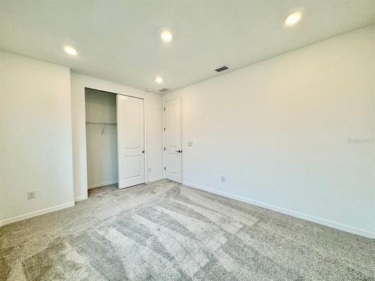 Empty room, Interior, Recessed Lighting