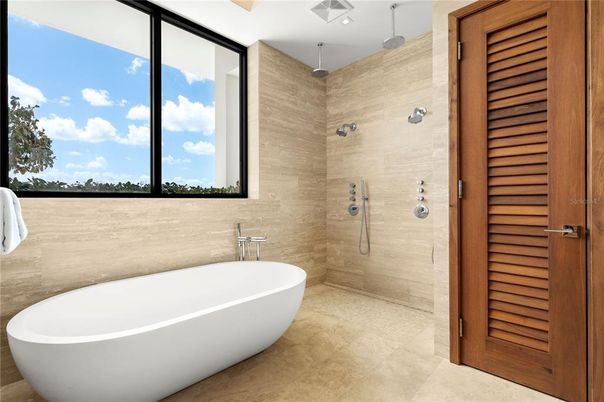 Bathroom, Free Standing Baths, Interior