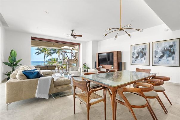 Dining room, Interior, Living room, Pendant Lights, Recessed Lighting, Water