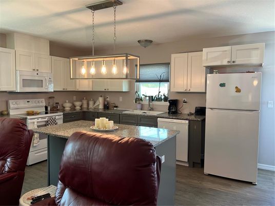 Interior, Kitchen, Pendant Lights, Wood Texture Flooring