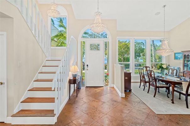 Chandelier, Dining room, Interior, Pendant Lights