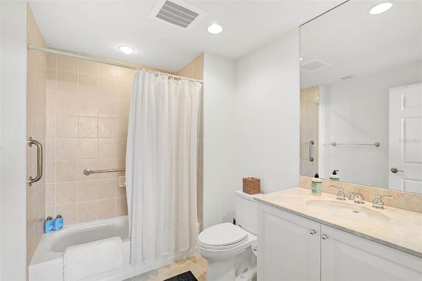Bathroom, Interior, Recessed Lighting