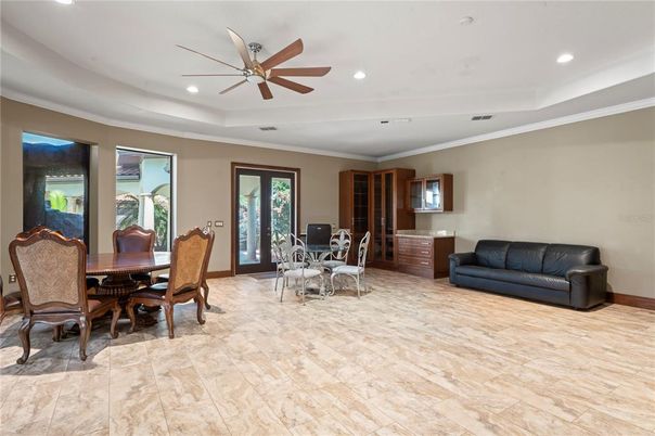 Dining room, Interior, Recessed Lighting