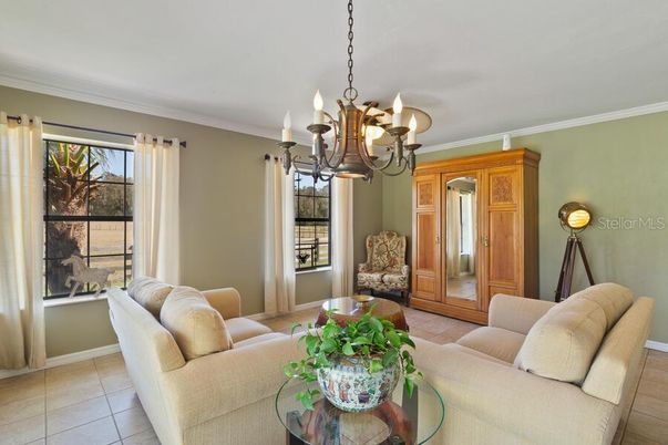 Chandelier, Interior, Living room