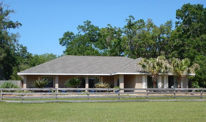 Backyard, Exterior, Facade, Ranch