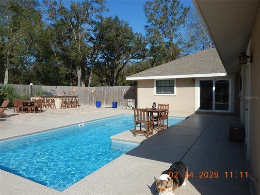 Exterior, Pool