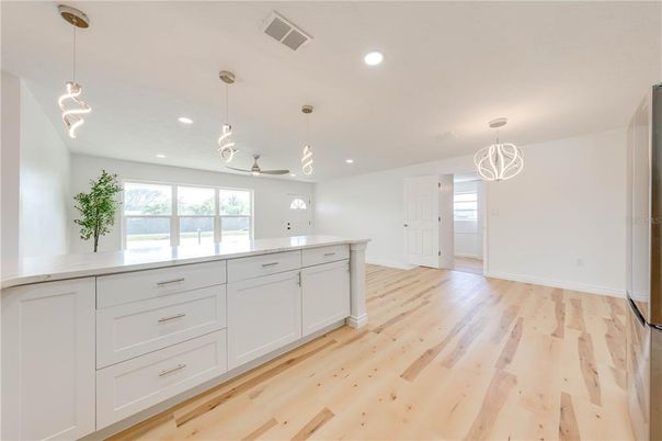 Interior, Pendant Lights, Recessed Lighting, Wood Texture Flooring