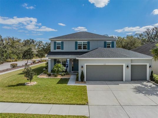 Attached, Exterior, Facade, Ranch