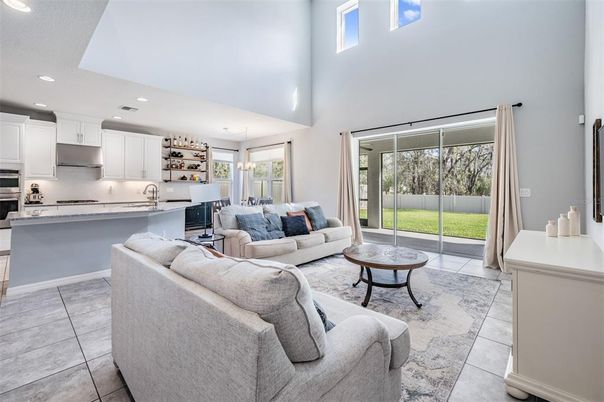 Interior, Kitchen, Living room, Pendant Lights, Recessed Lighting, Stainless Steel Appliances
