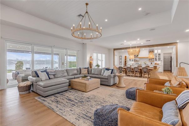 Chandelier, Dining room, Interior, Living room, Recessed Lighting, Wood Texture Flooring