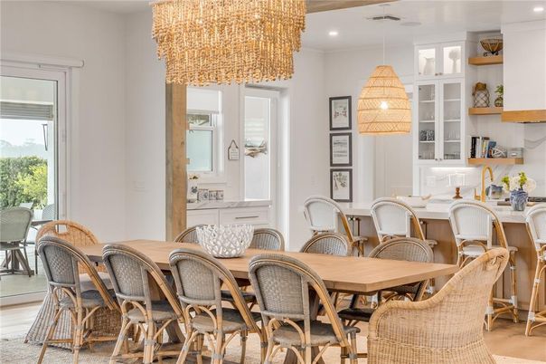 Chandelier, Dining room, Interior, Pendant Lights, Recessed Lighting