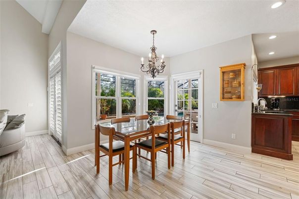 Chandelier, Dining room, Interior, Recessed Lighting, Wood Texture Flooring