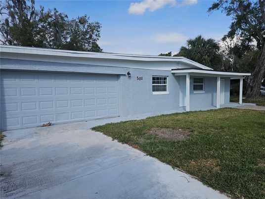 Detached Garage, Exterior