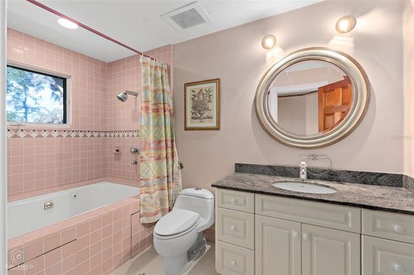 Bathroom, Interior, Recessed Lighting
