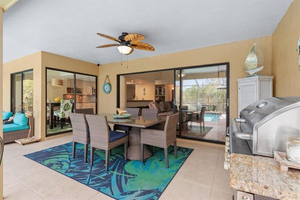 Dining room, Interior