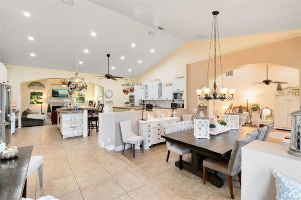 Chandelier, Dining room, Interior, Kitchen, Living room, Pendant Lights, Recessed Lighting