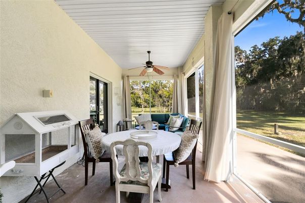 Dining room, Interior, Sun Room