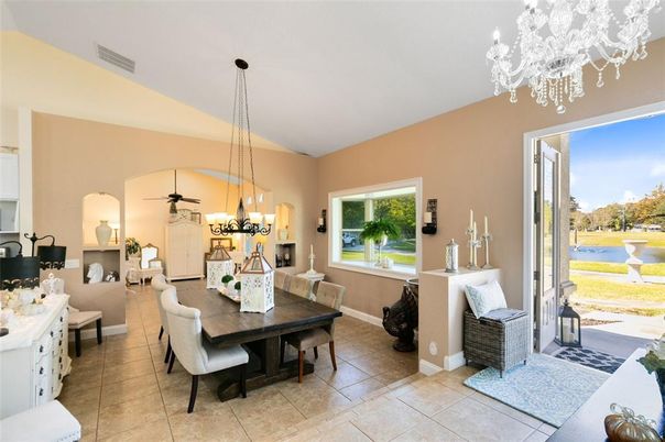 Chandelier, Dining room, Interior