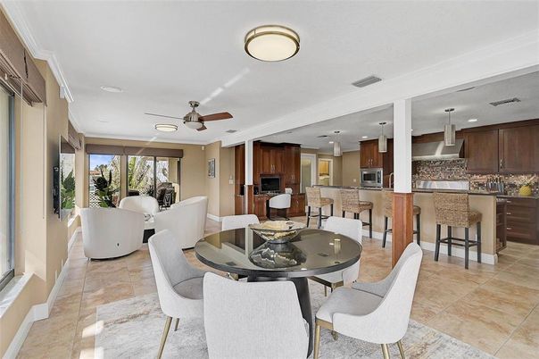 Dining room, Interior, Kitchen, Living room, Pendant Lights, Recessed Lighting