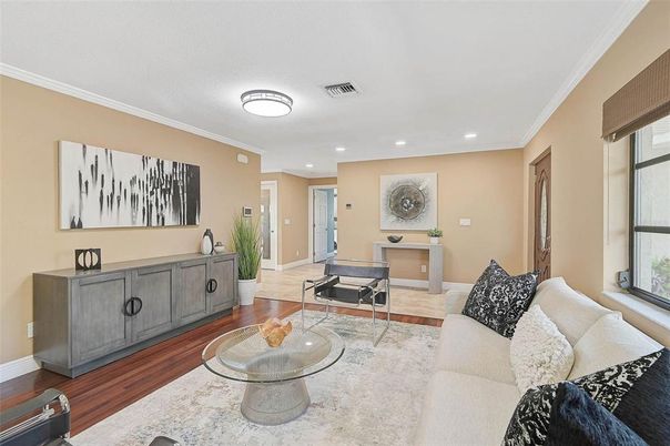 Interior, Living room, Recessed Lighting, Wood Texture Flooring