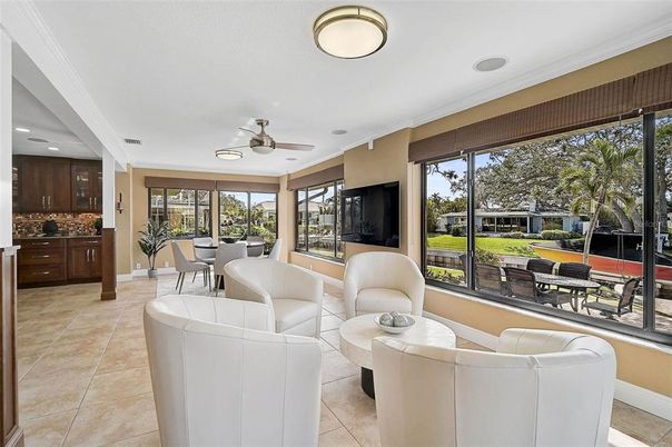 Dining room, Interior, Living room, Recessed Lighting