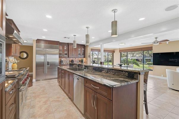 Interior, Kitchen, Pendant Lights, Recessed Lighting, Stainless Steel Appliances
