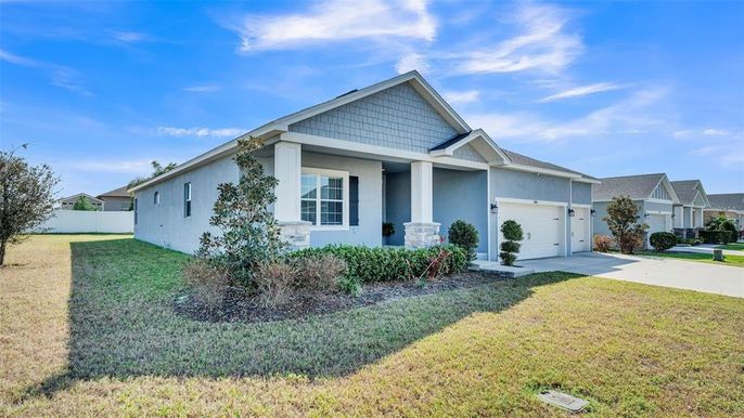Attached, Backyard, Exterior, Facade, American Craftsman