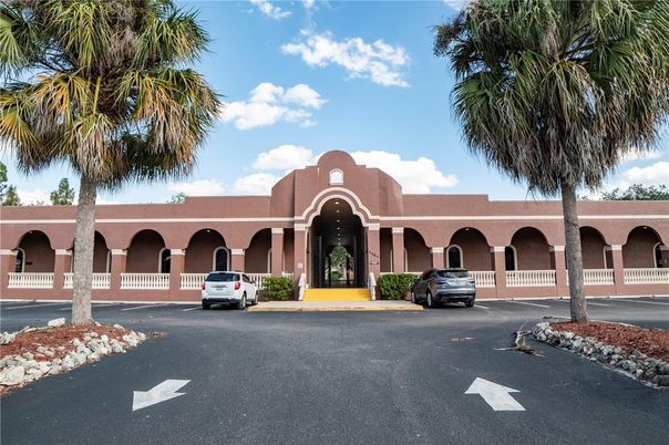 Exterior, Facade, Mediterranean