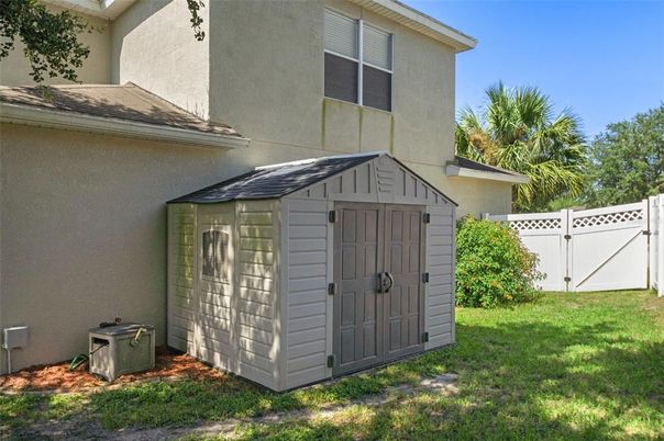 Backyard, Exterior