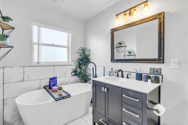 Bathroom, Free Standing Baths, Interior