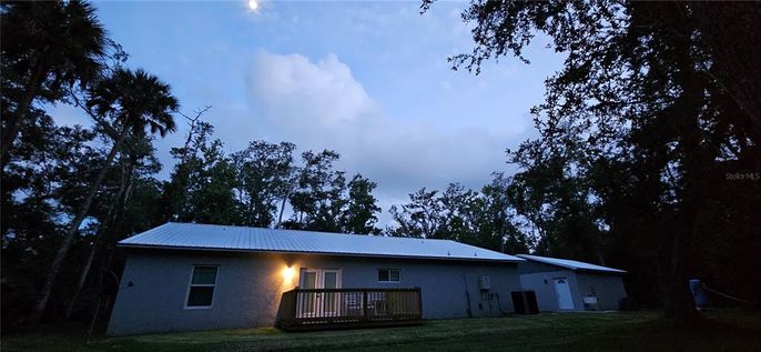 Backyard, Exterior